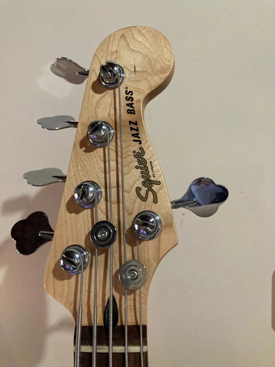 Baixo squier 5 cordas - Foto 2