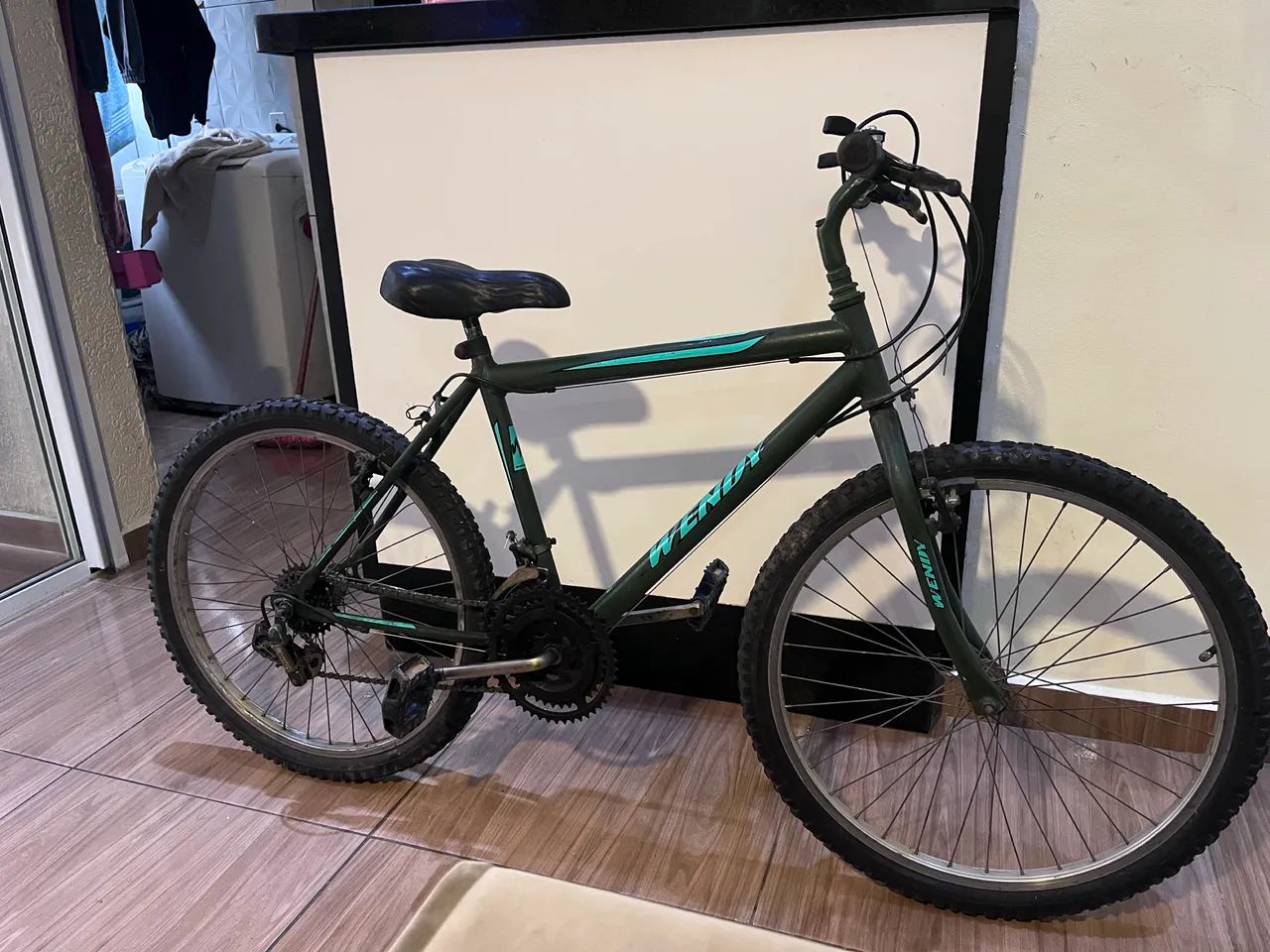 Bicicleta aro 24 - com marcha - Foto 3