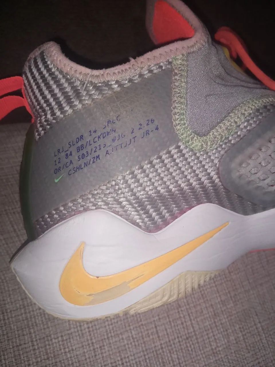 Basqueteira Nike Lebron Soldier 14 - Foto 6