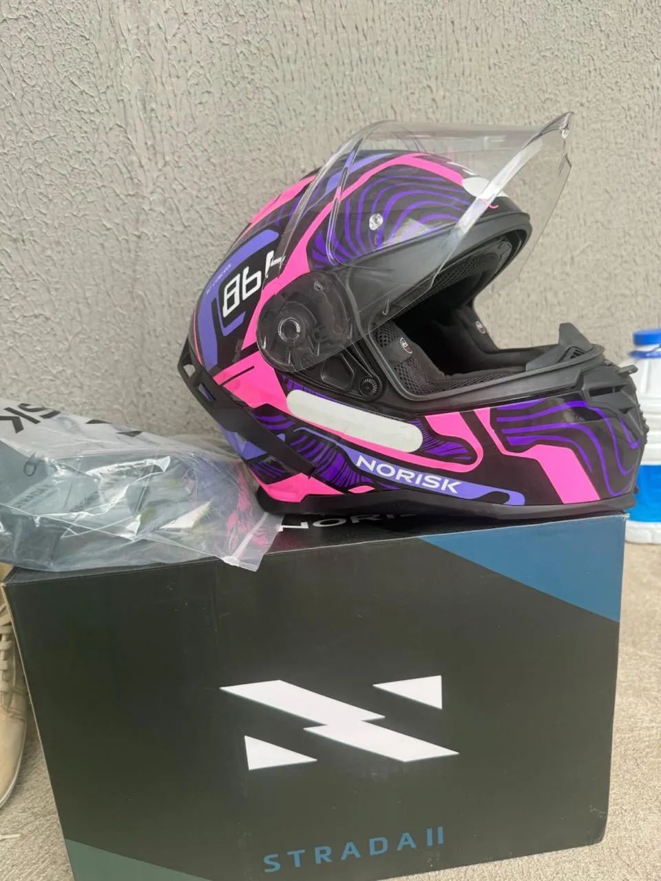 Vendo capacete norisk com óculos  - Foto 5
