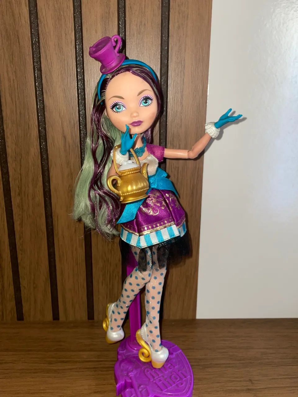 Madeline Hatter - Boneca Ever After High
