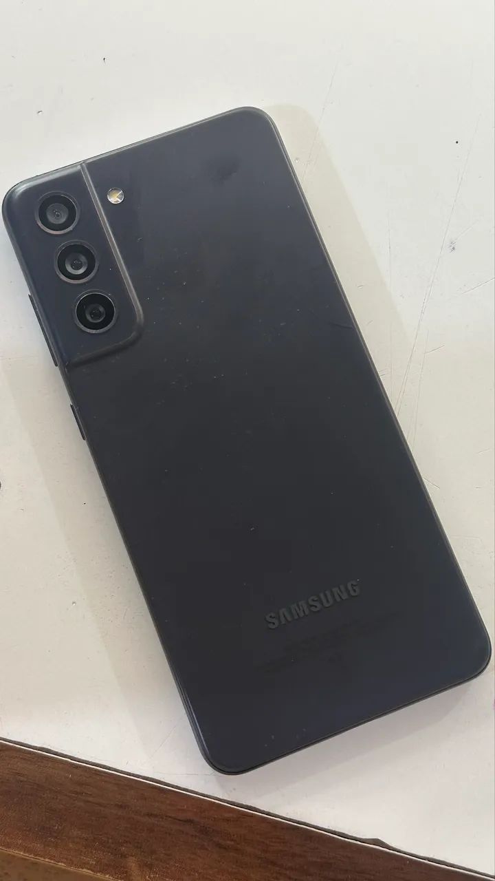 SAMSUNG S21 F E  - Foto 4