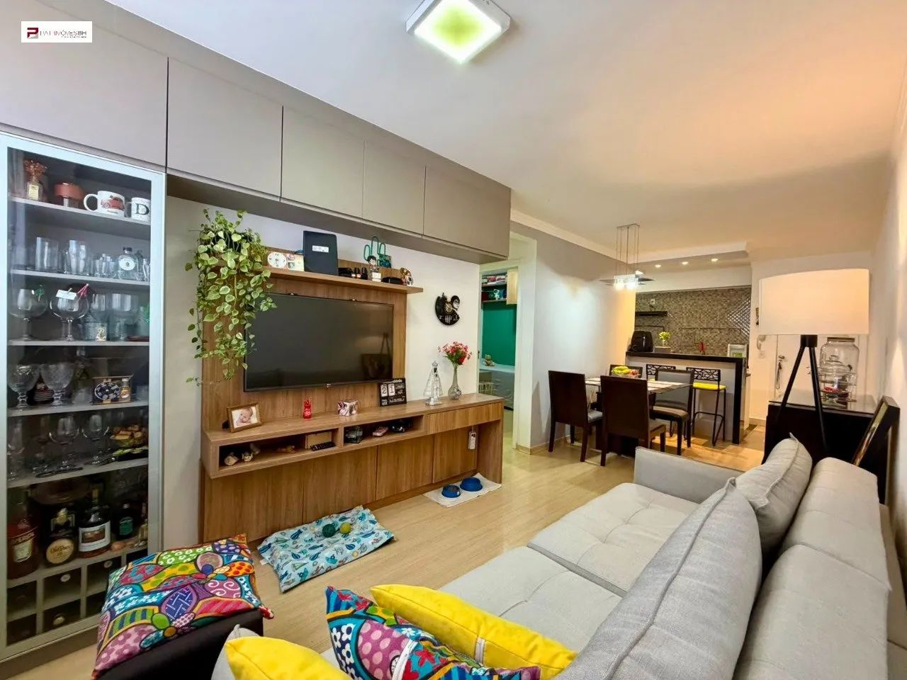 APARTAMENTO 2 QUARTOS 1 VAGA BAIRRO PLANALTO