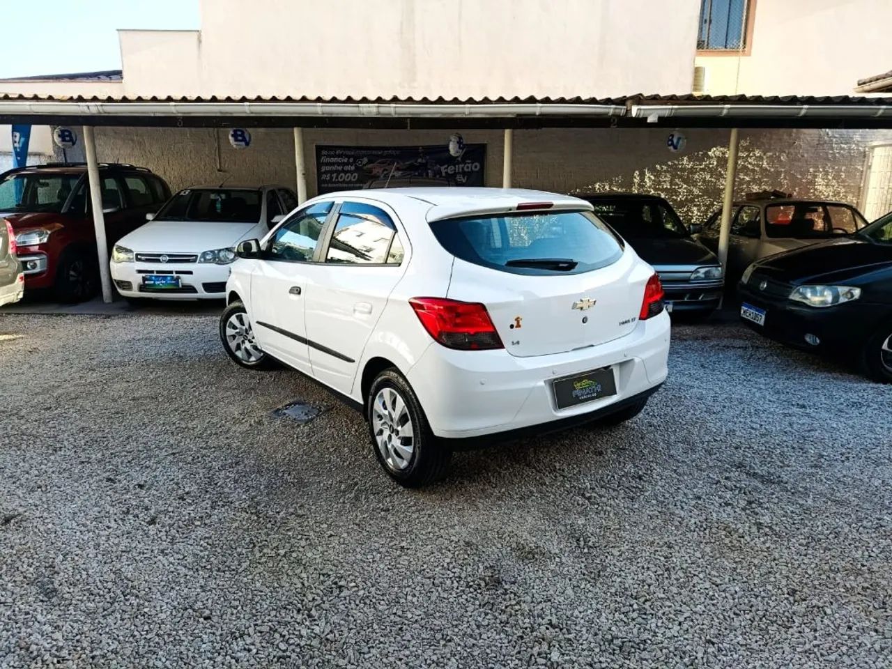 Chevrolet Onix Hatch LT 1.4 8V Flex Mec. 4P 2014 - Foto 3
