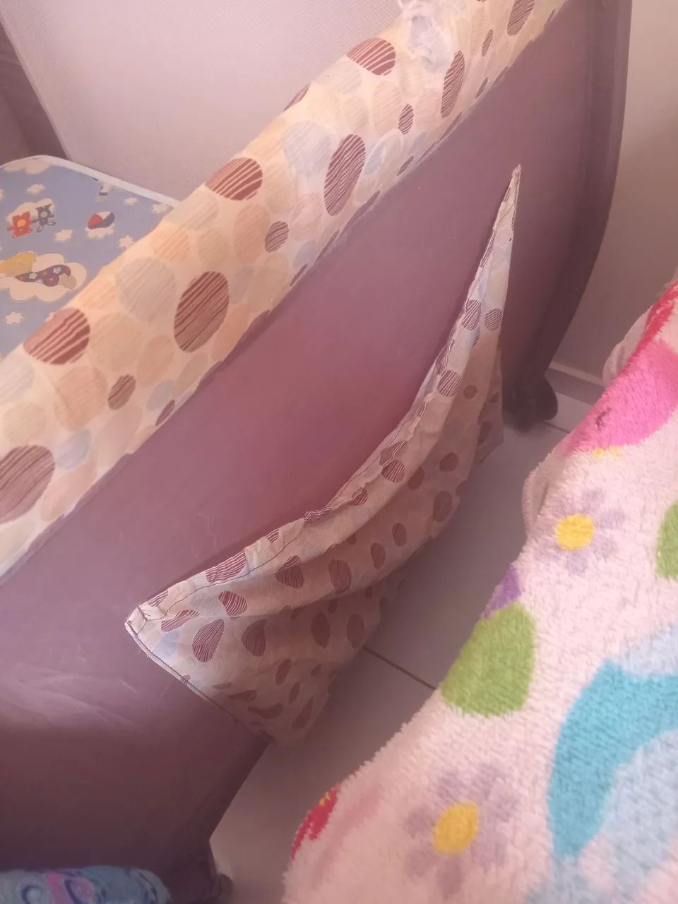 Vendo berço portátil.
