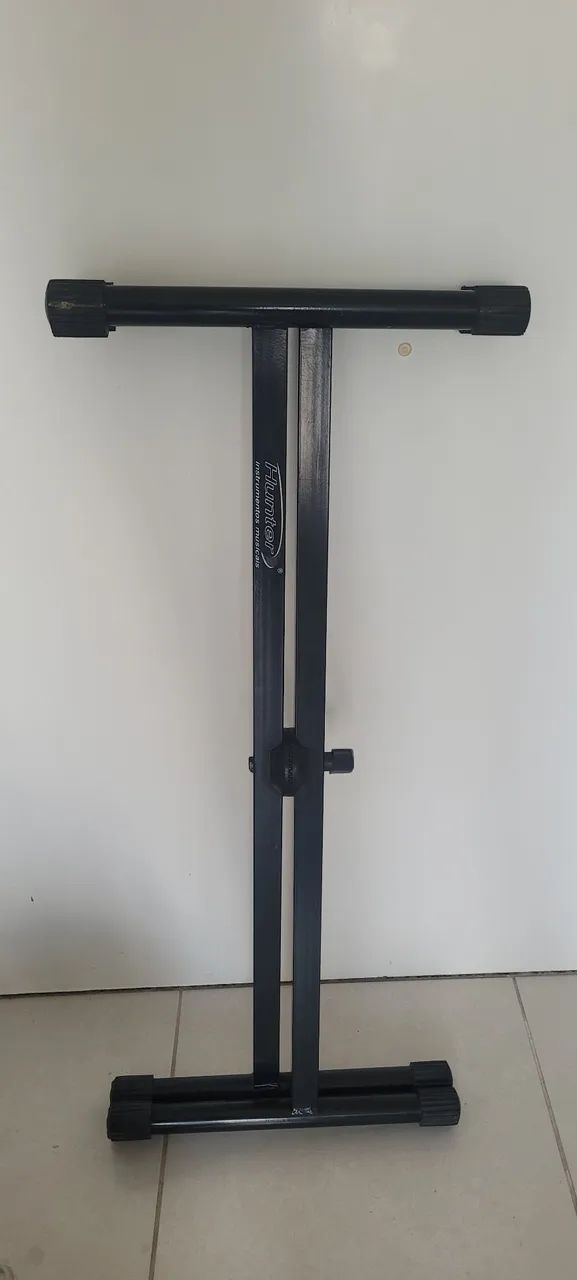 Suporte para teclado com regulagem de altura em excelente estado. Retirar  - Foto 2