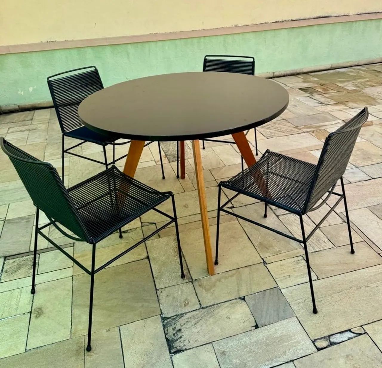 Conjunto de mesa com 4 cadeiras - Foto 4