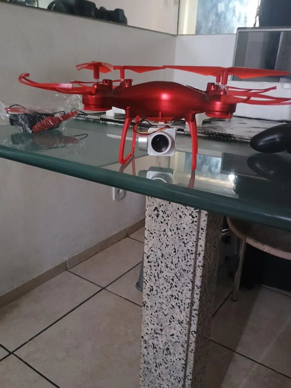 ? Drone R/C com Câmera + Controle | Praticamente Novo! - Foto 3