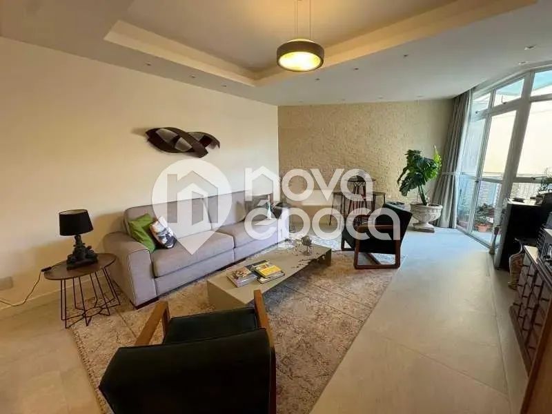 Urca | Apartamento 3 quartos, sendo 1 suite