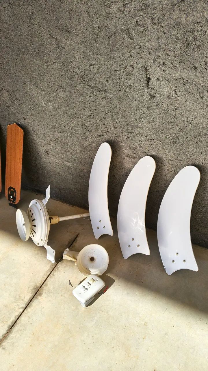 3 ventiladores de Teto - Foto 2