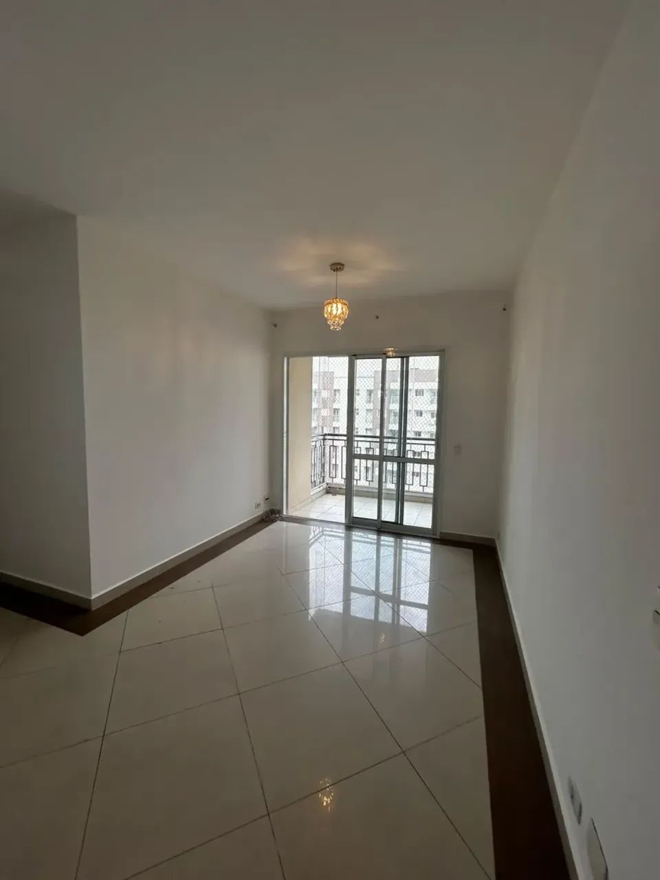 Imóvel para aluguel possui 84 metros quadrados com 3 quartos