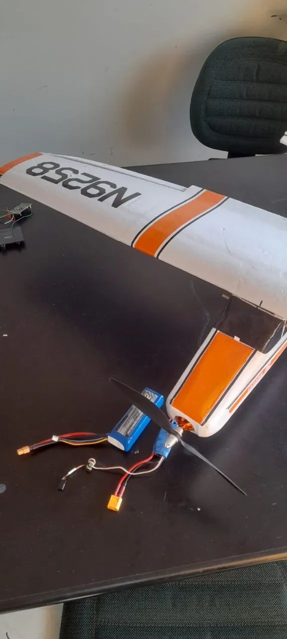 Aeromodelo Cessna 182 Pronto Para Voar - Foto 4