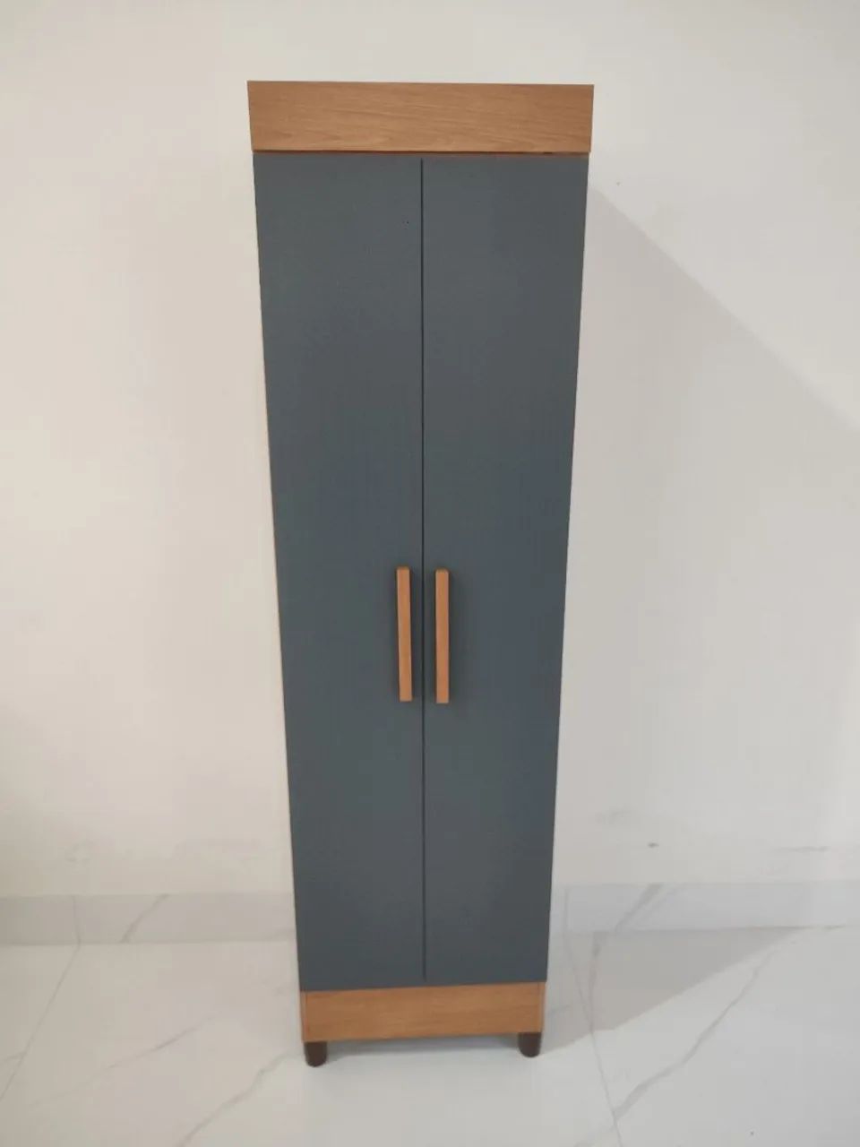 Armário Multiuso 2 Portas 