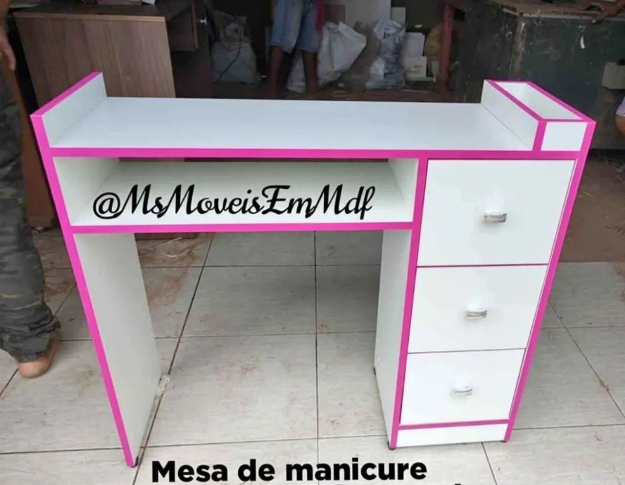 Mesa de manicure 