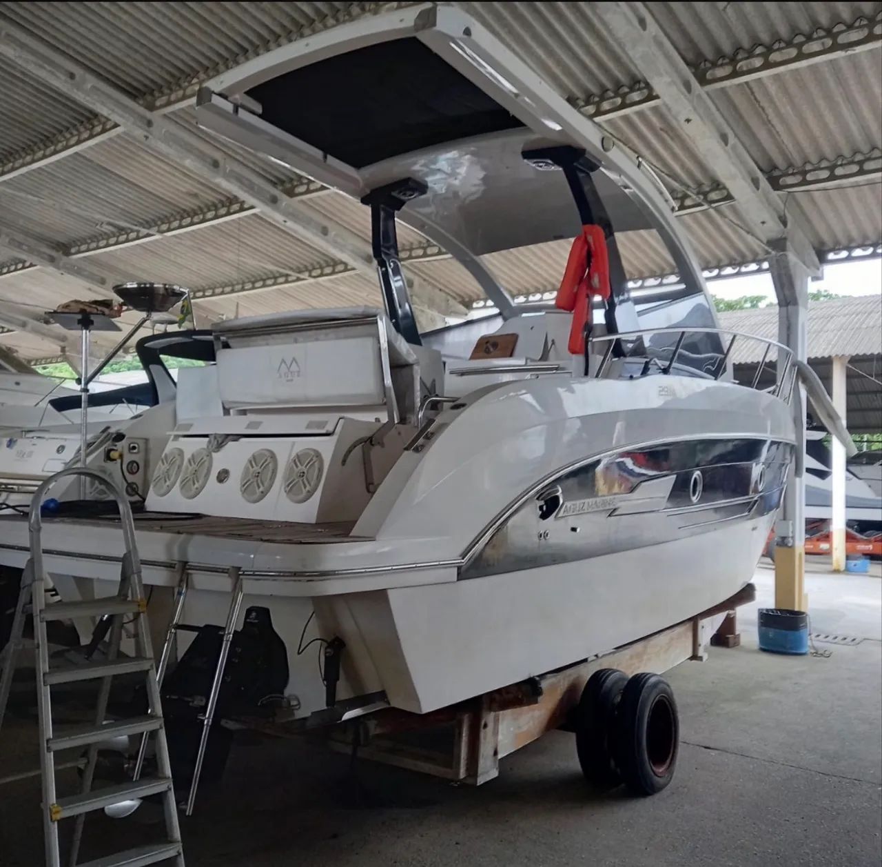Aguz 29 HT + bote Remar com motor de 5hp - Foto 6