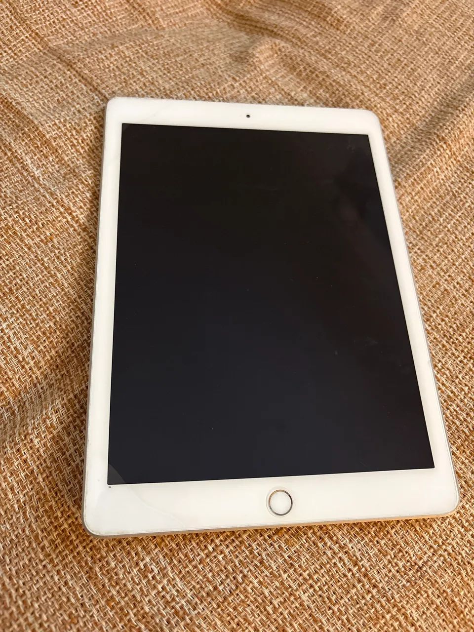 Apple iPad 5ª Geração 32GB Wi-Fi + Cellular 9,7 polegadas