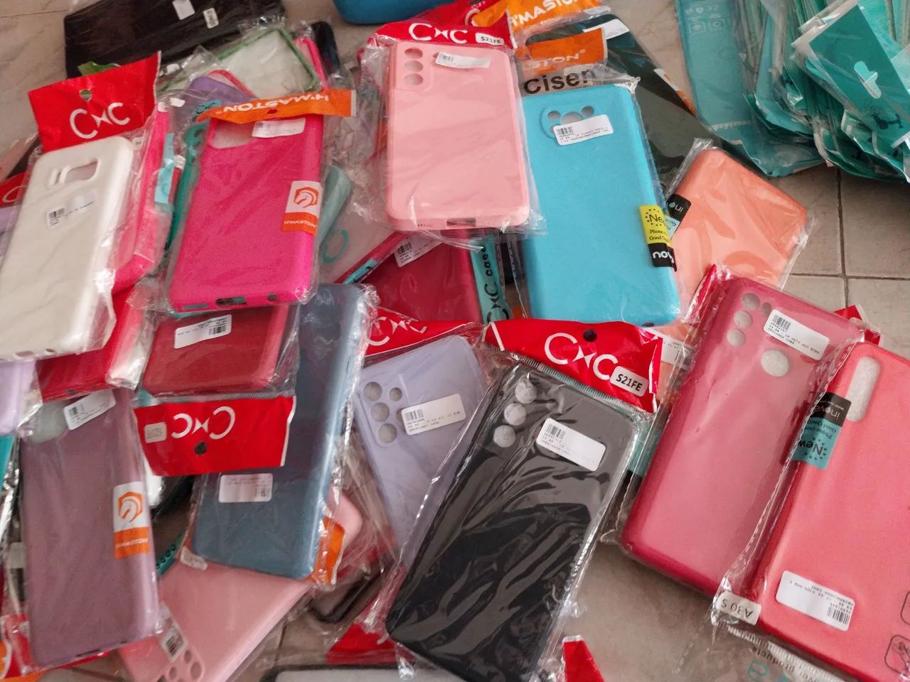 Lote de capa e película de celular - Foto 3