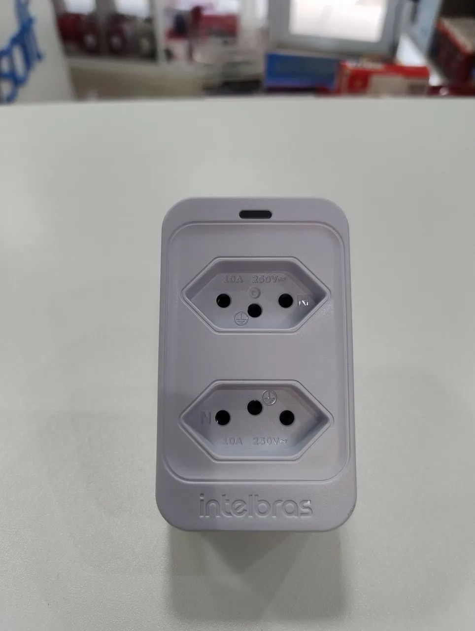 Protetor Elétrico Intelbras Com Proteção Contra Surtos - Foto 2