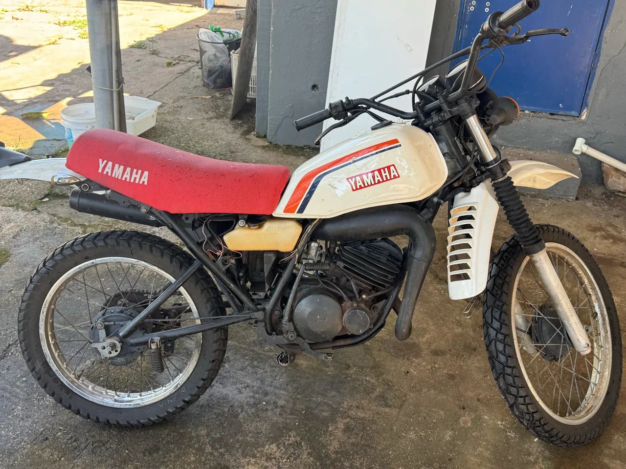 DT 180, ano 1982 - Foto 2