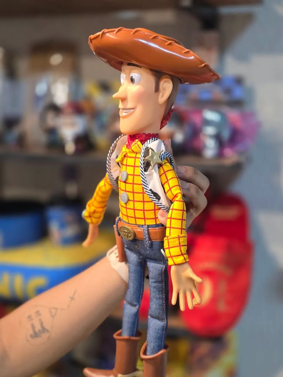 Woody E Jessy Toy Story bonecos colecionáveis  - Foto 3