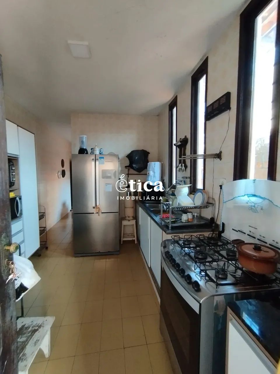 Casa no Jardim São Francisco com 360m² e 3 quartos sendo 1 suíte - Foto 3