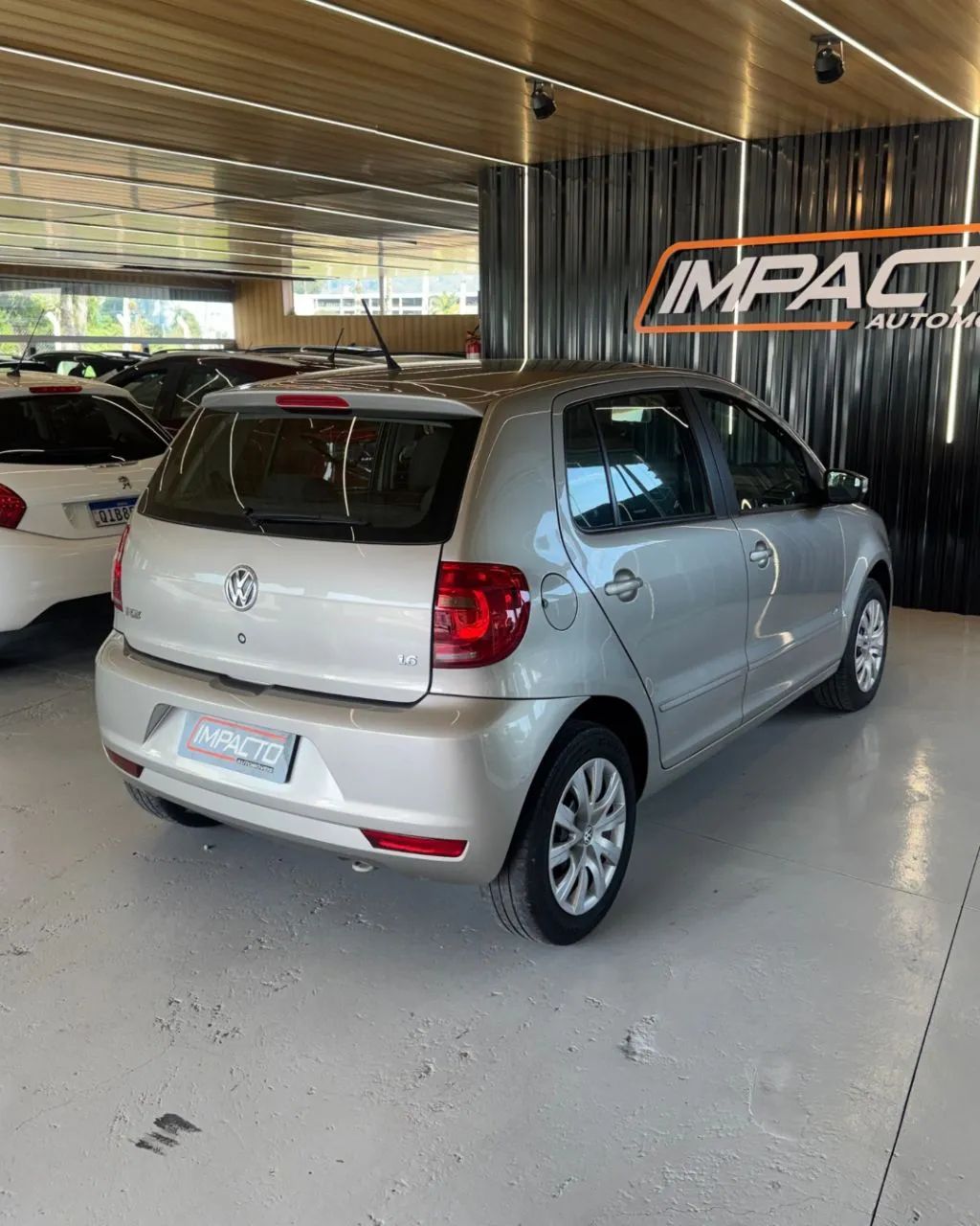 Volkswagen Fox 1.6 MI Total Flex 8V 5P 2013 - Foto 4