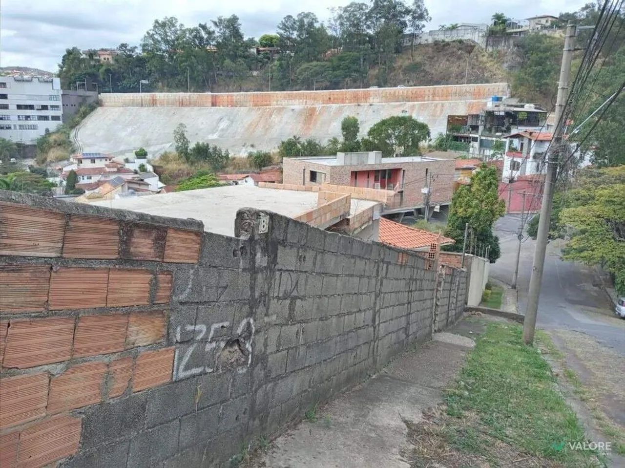 Lote à venda no Santa Lúcia