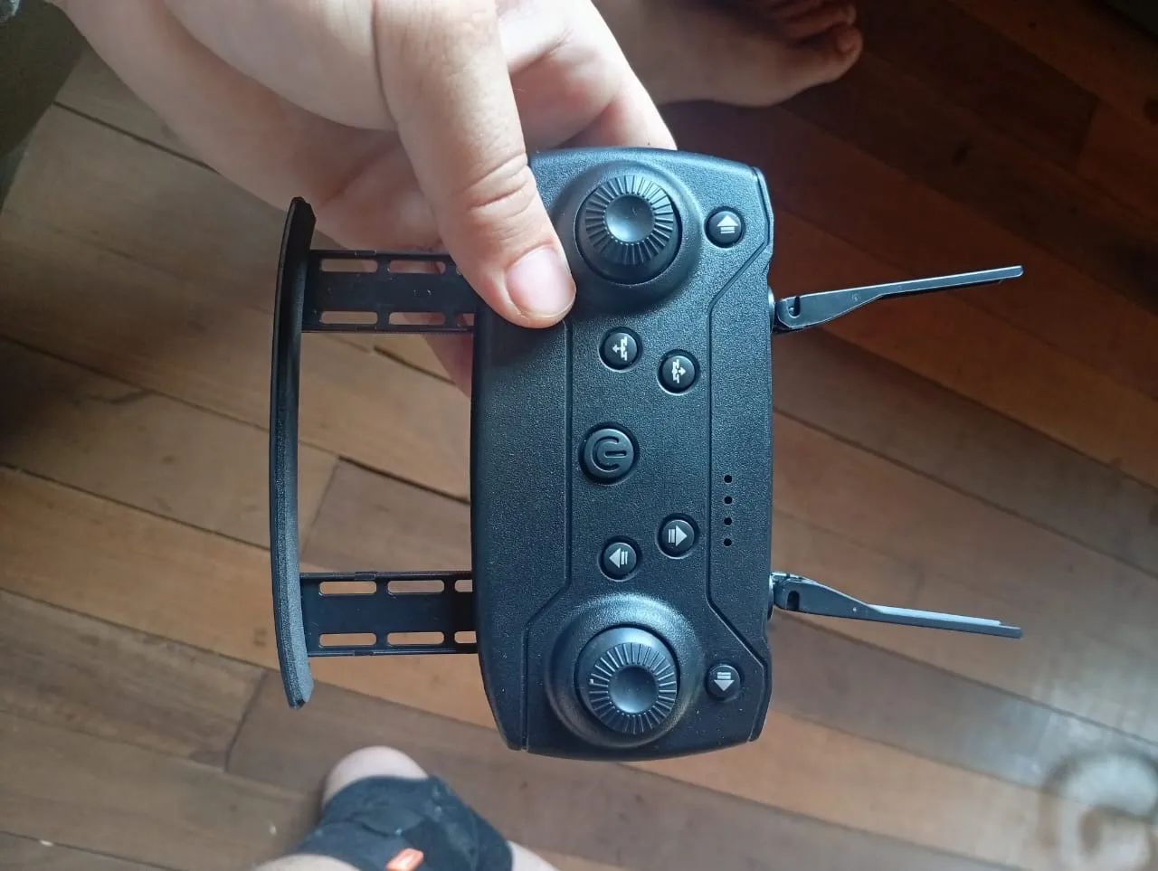 Drone com duas baterias e câmera  - Foto 2