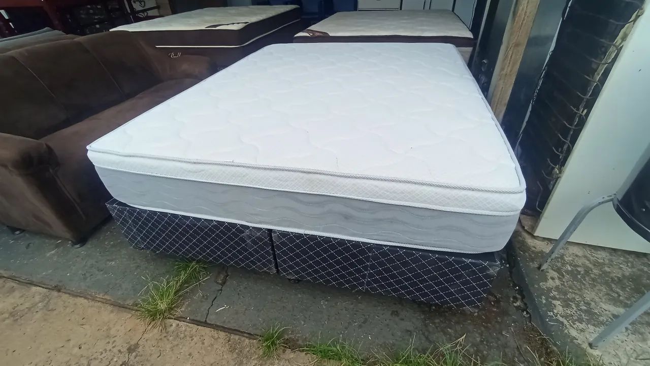 Cama box Queen size Colchão molas ensacandas bambú 