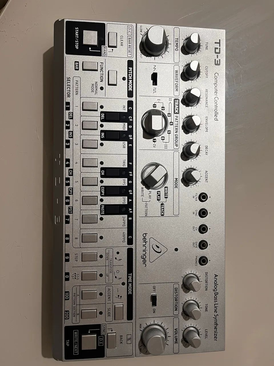 Behringer Td-3 - Foto 4