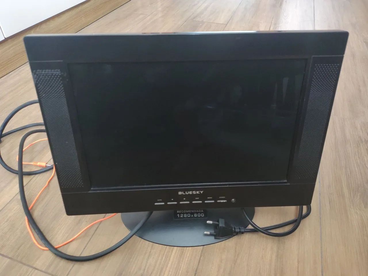 Monitor 13" com alto falante embutido 