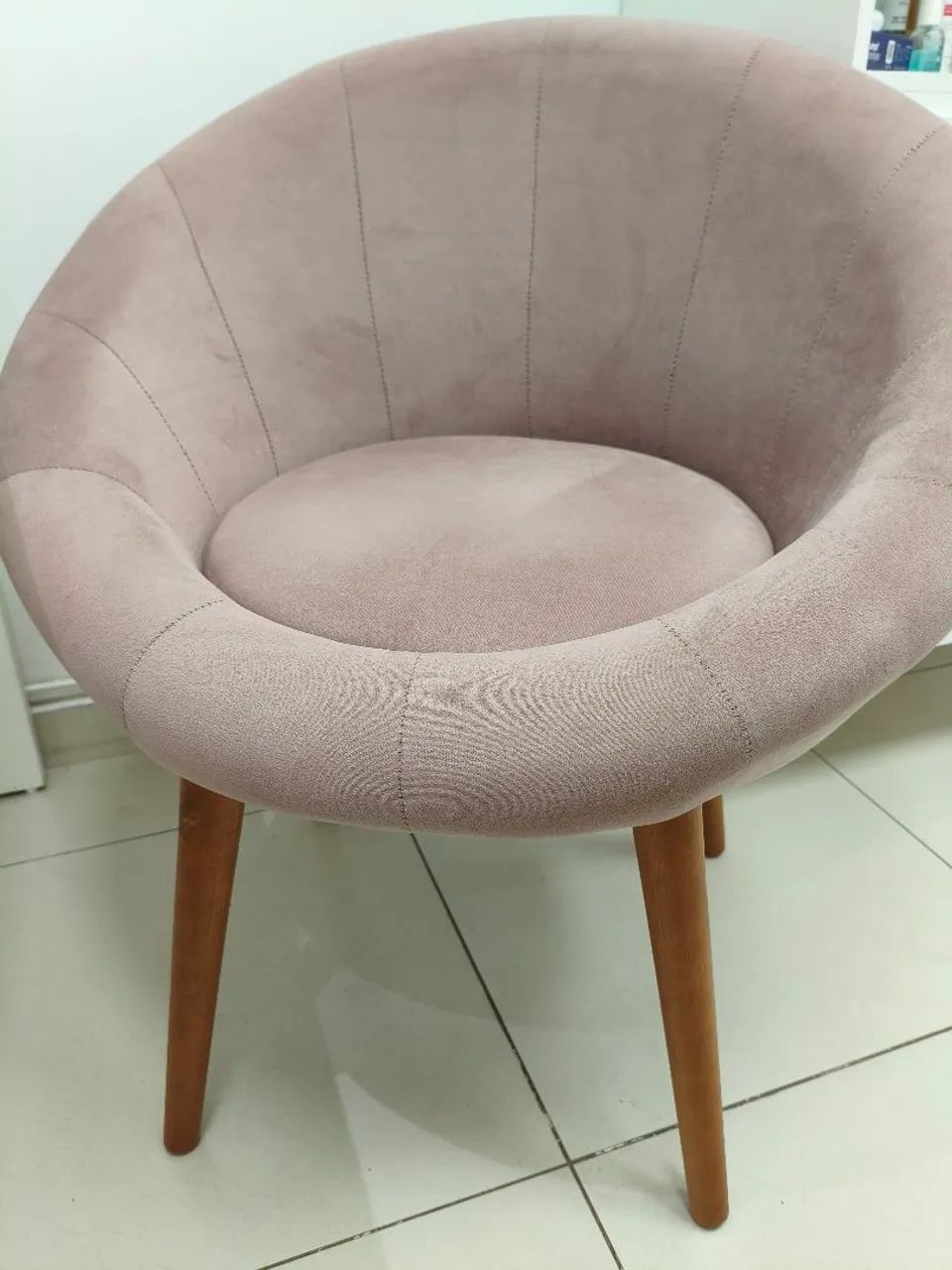 Armchair470063309925928961