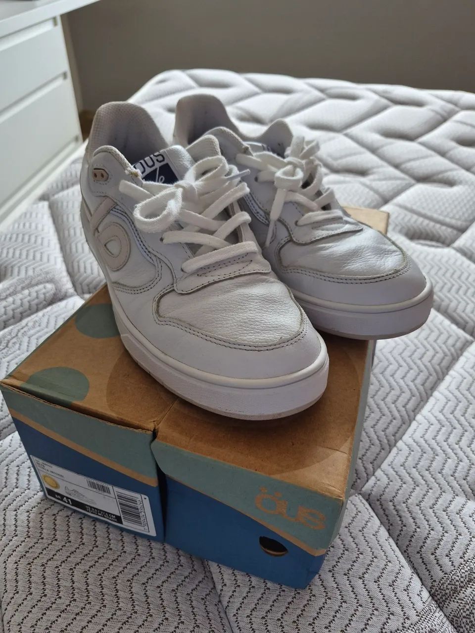 Tenis Ous branco