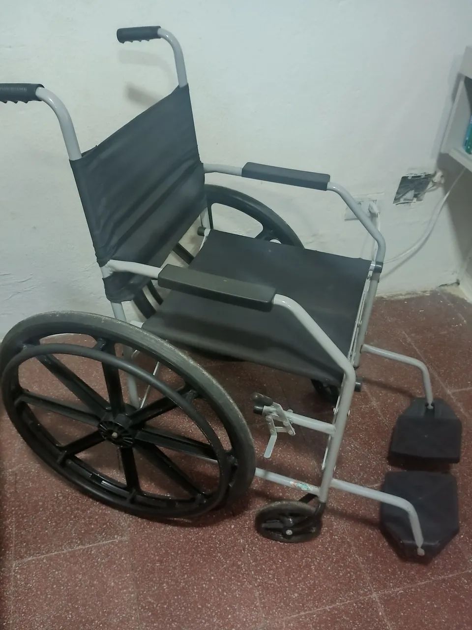 Cadeira de rodas  - Foto 2