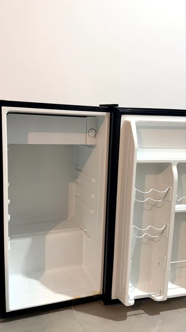 FRIGOBAR EOS ICE COMPACT - 93 LITROS | 220V