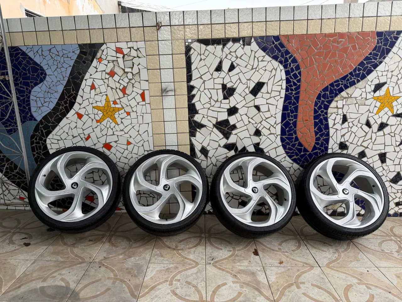 Rodas aro 20  - Foto 4