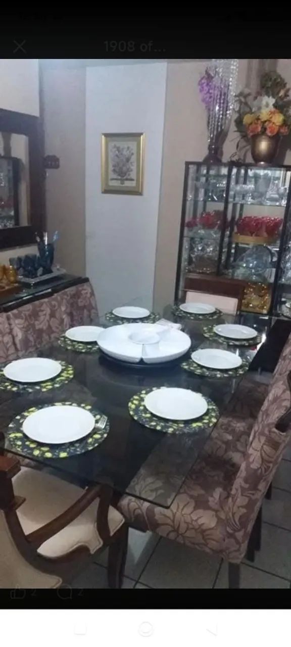 Mesa com 6 cadeiras 