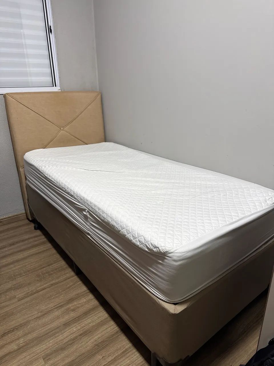 Cama de solteiro 