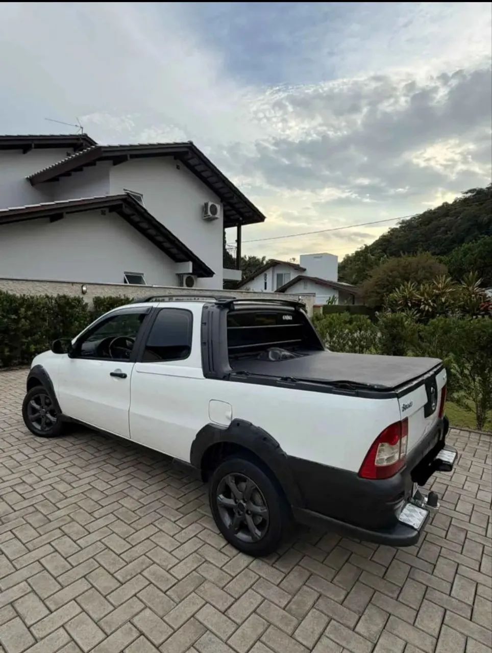 Fiat Strada Working 1.4 MPI Fire Flex 8V CD 2013