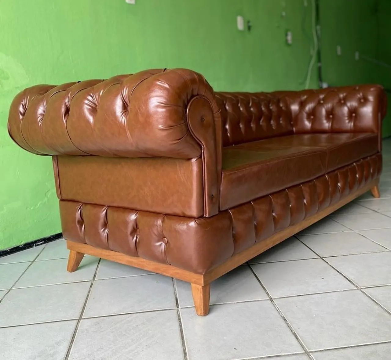 Sofá chesterfield da fábrica  - Foto 4