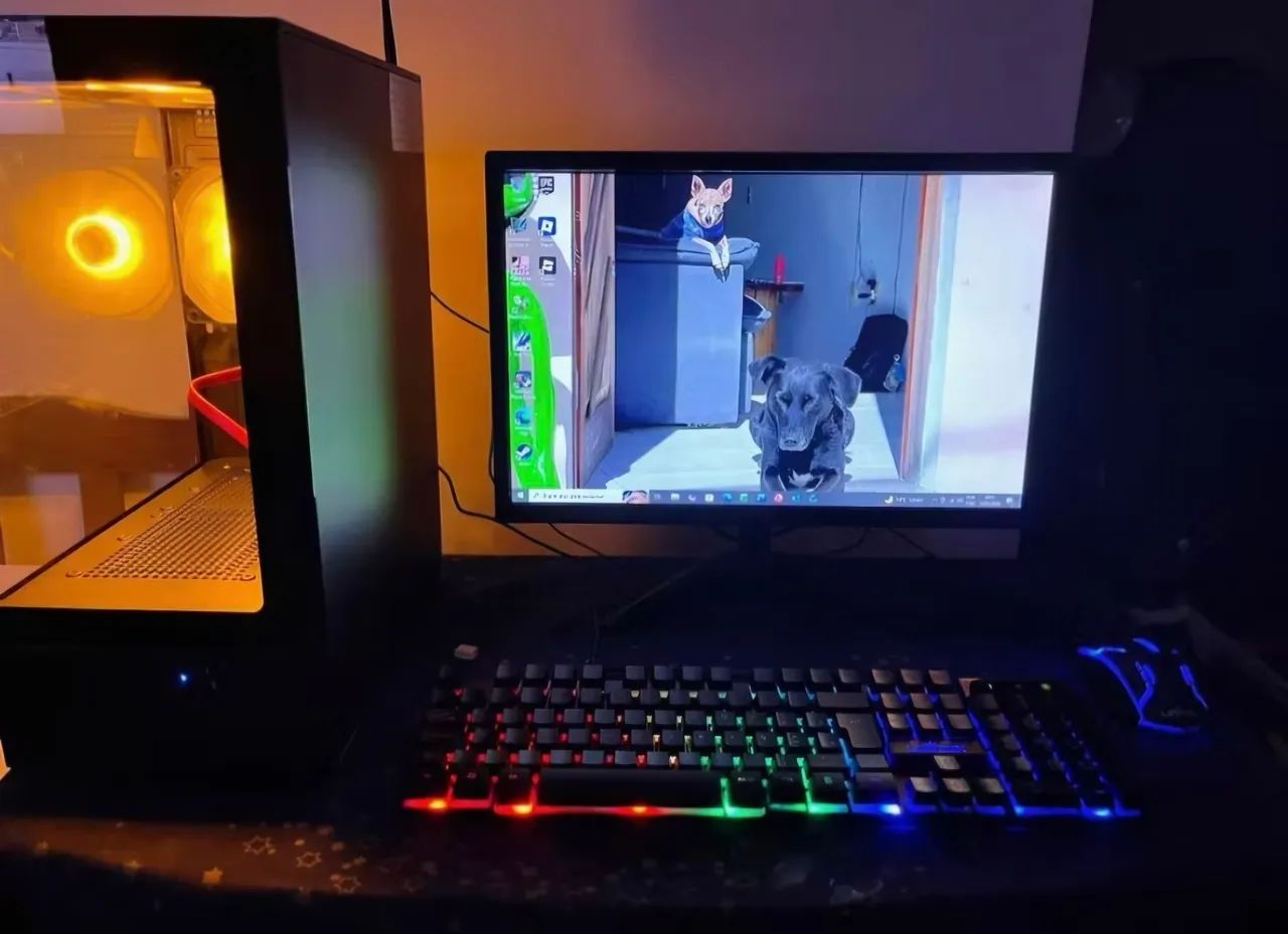 Pc Gamer Montado com teclado e mouse