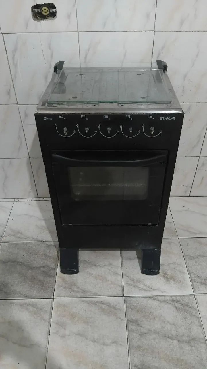 Fogão   4 bocas  usado. $150 