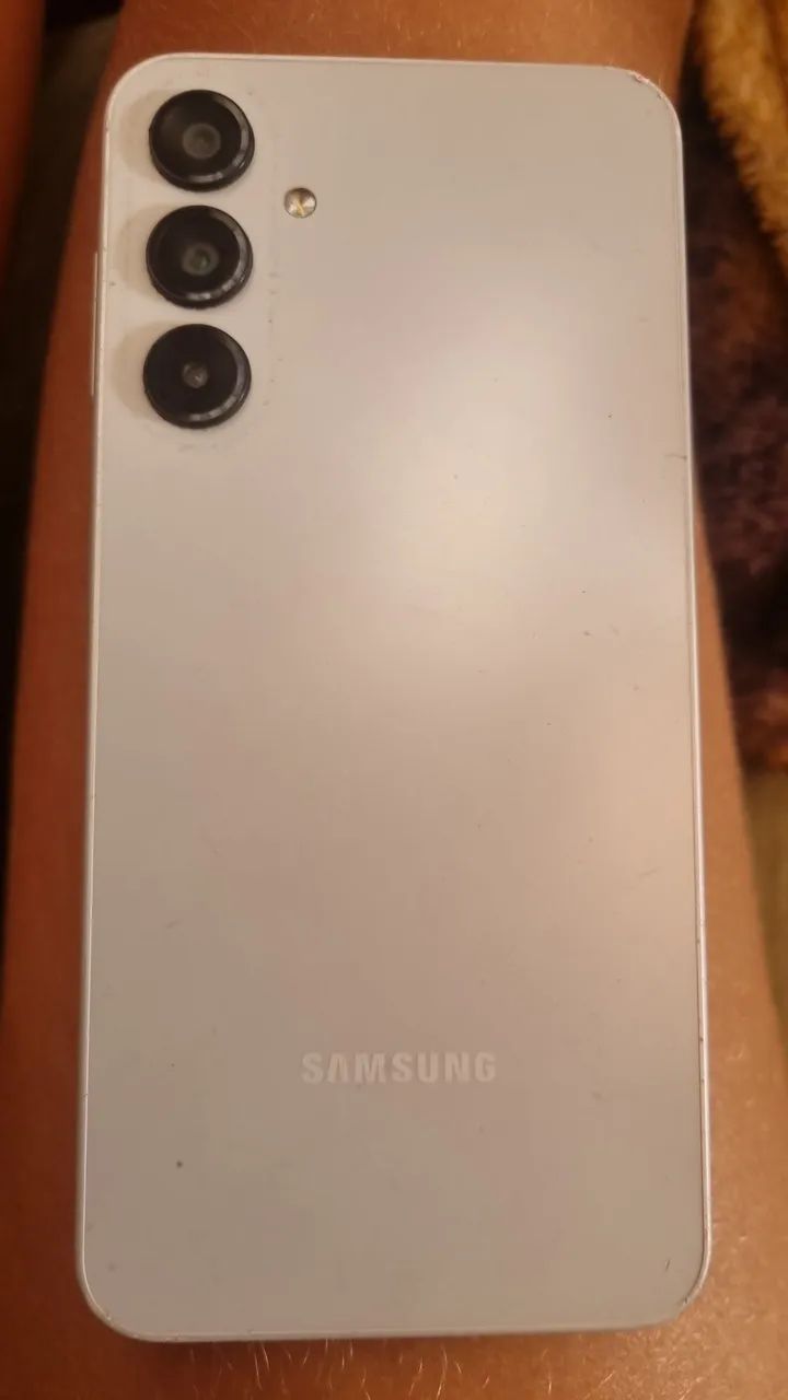 Samsung galaxy a16 