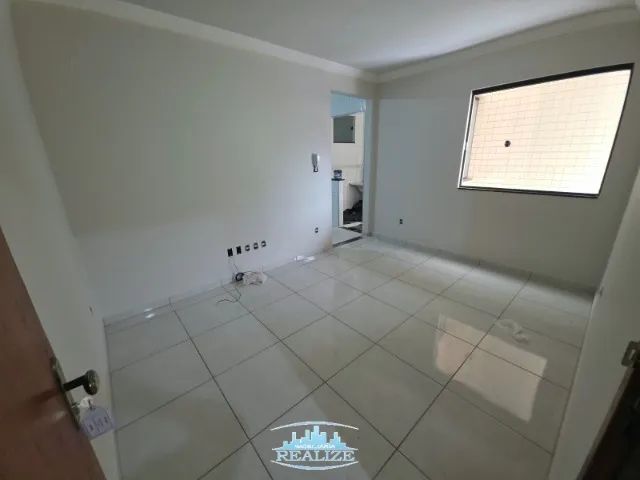 Código 4818 - Aluga apartamento no bairro Veneza, 3°andar, prédio sem elevador, 02 quartos - Foto 2