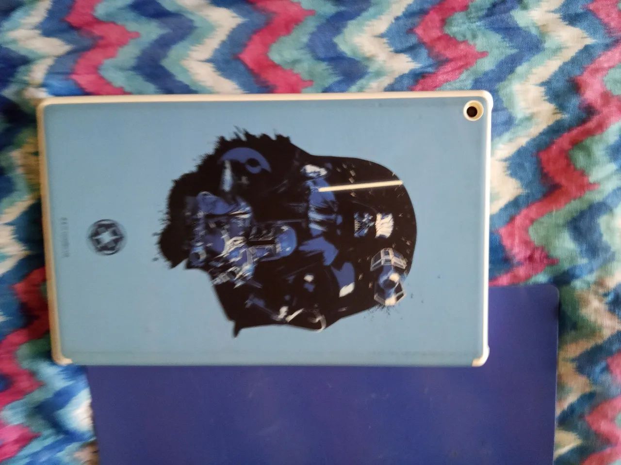 Tablet Fire Amazon 10 32GB com capa magnética de Star Wars  - Foto 3