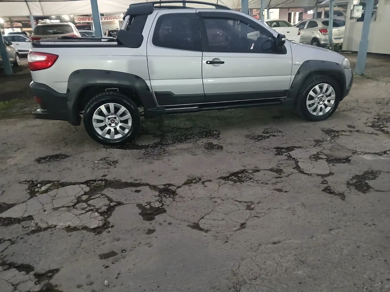 Fiat Strada Strada Adv.1.8 16V Dualogic Flex CD 2014