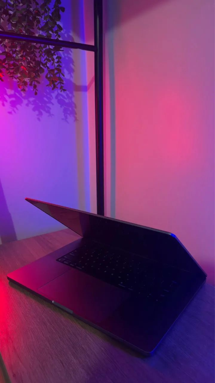 MacBook Pro M1 Pro - 32Gb Ram - 512Gb SSD - 16 Pol - Notebooks