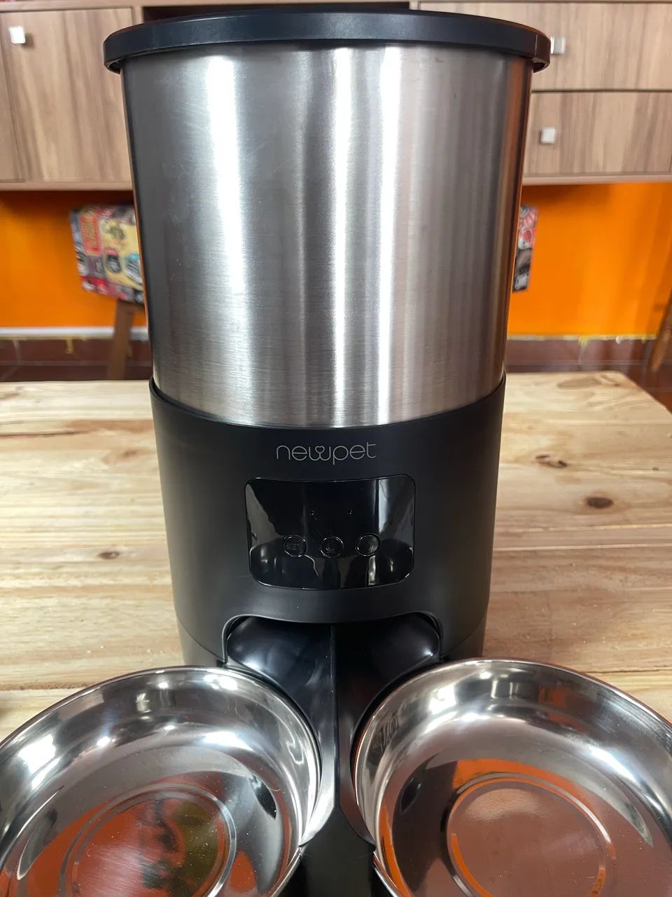 Alimentador automático para pets com Wi-Fi  Novo nunca usado