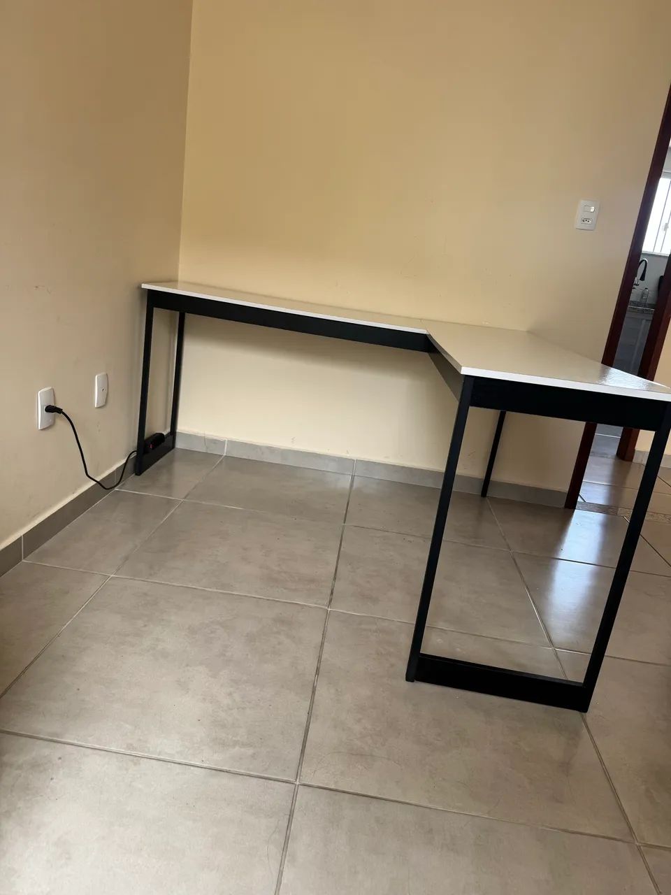 Mesa de estudos em L - Foto 3