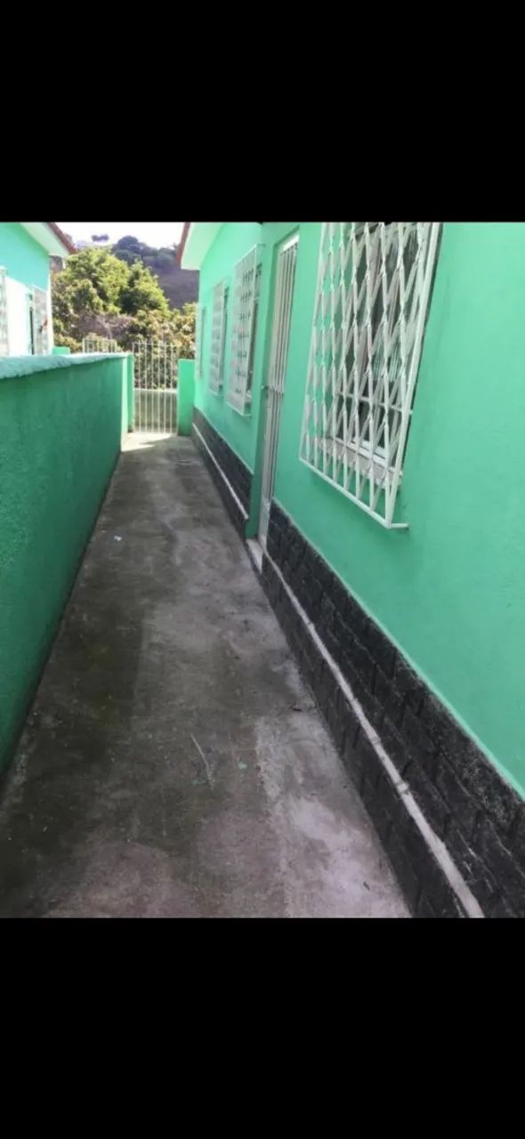 Alugo casa